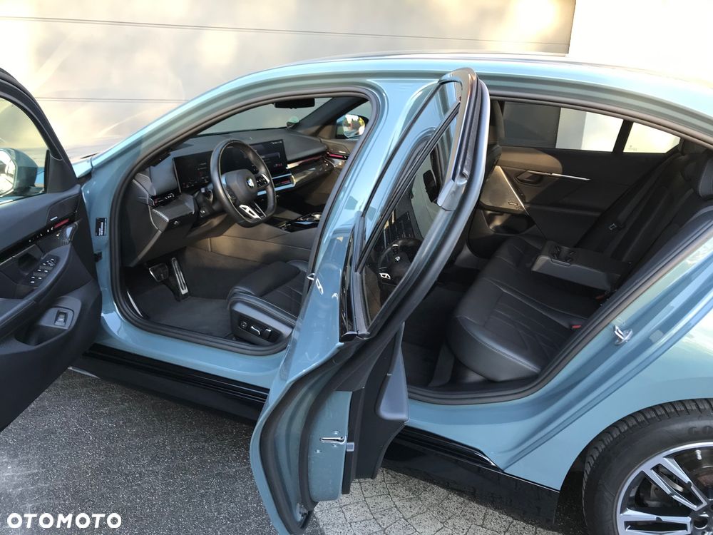 BMW Seria 5 520d - 6