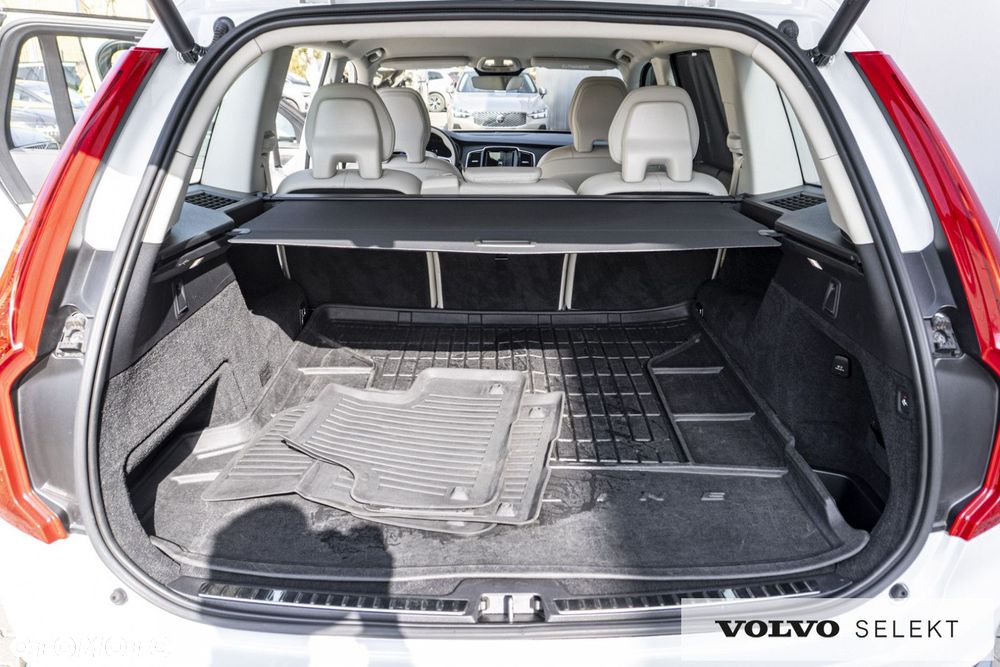 Volvo XC 90 - 20