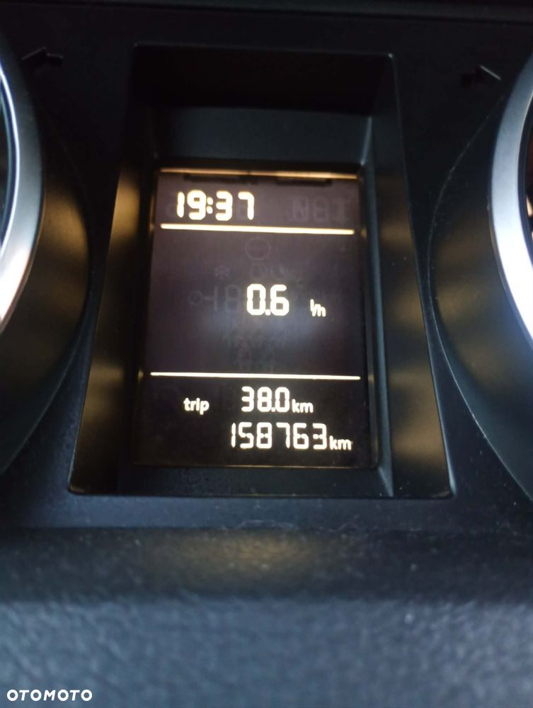 Volkswagen Golf 1.6 Comfortline - 5