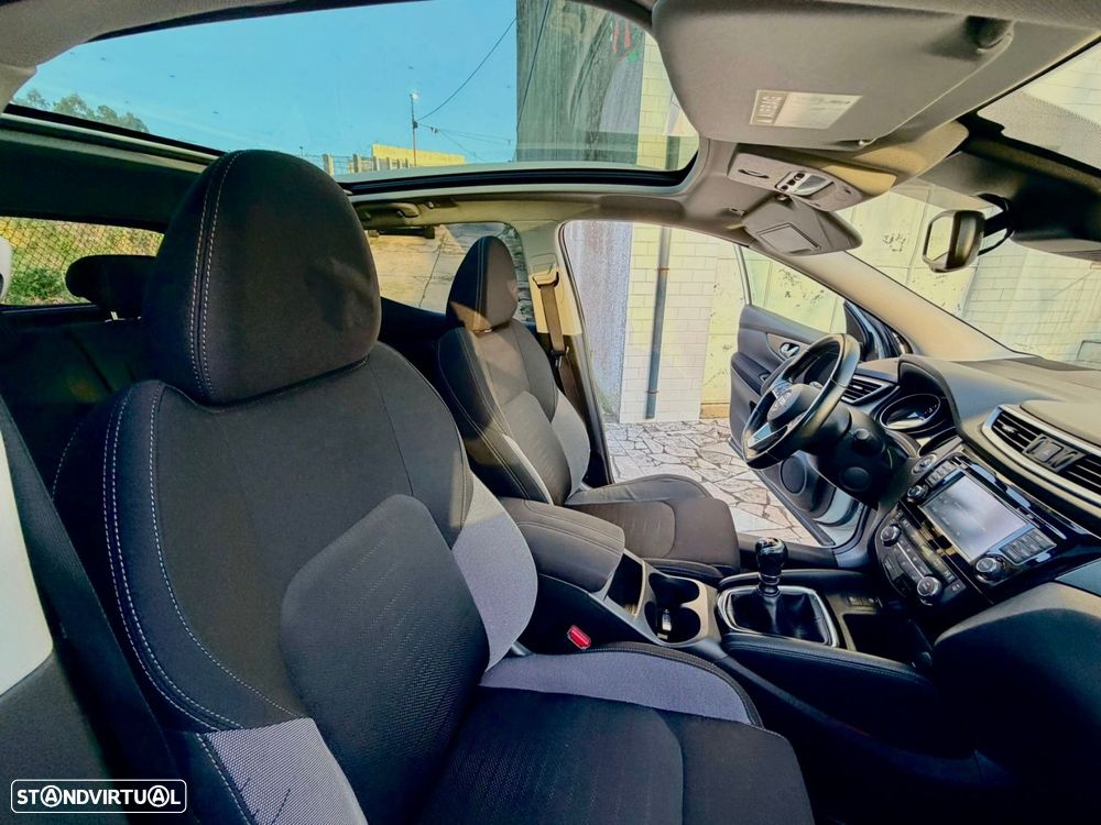 Nissan Qashqai 1.2 DIG-T N-Connecta - 29