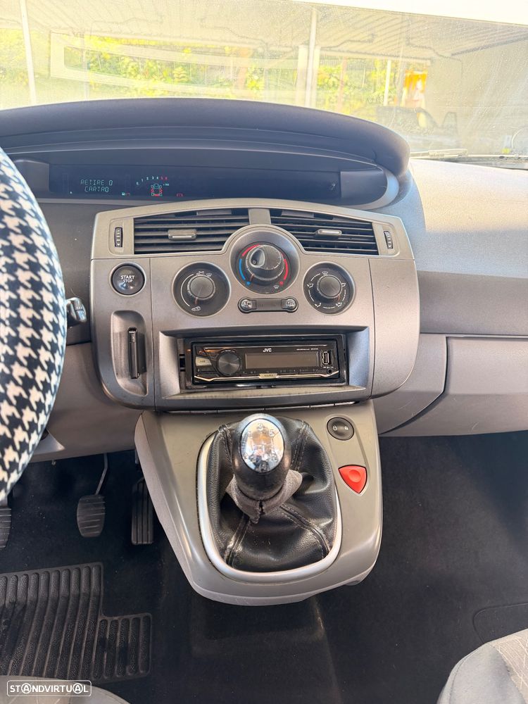 Renault Scénic 1.5 dCi Confort - 14
