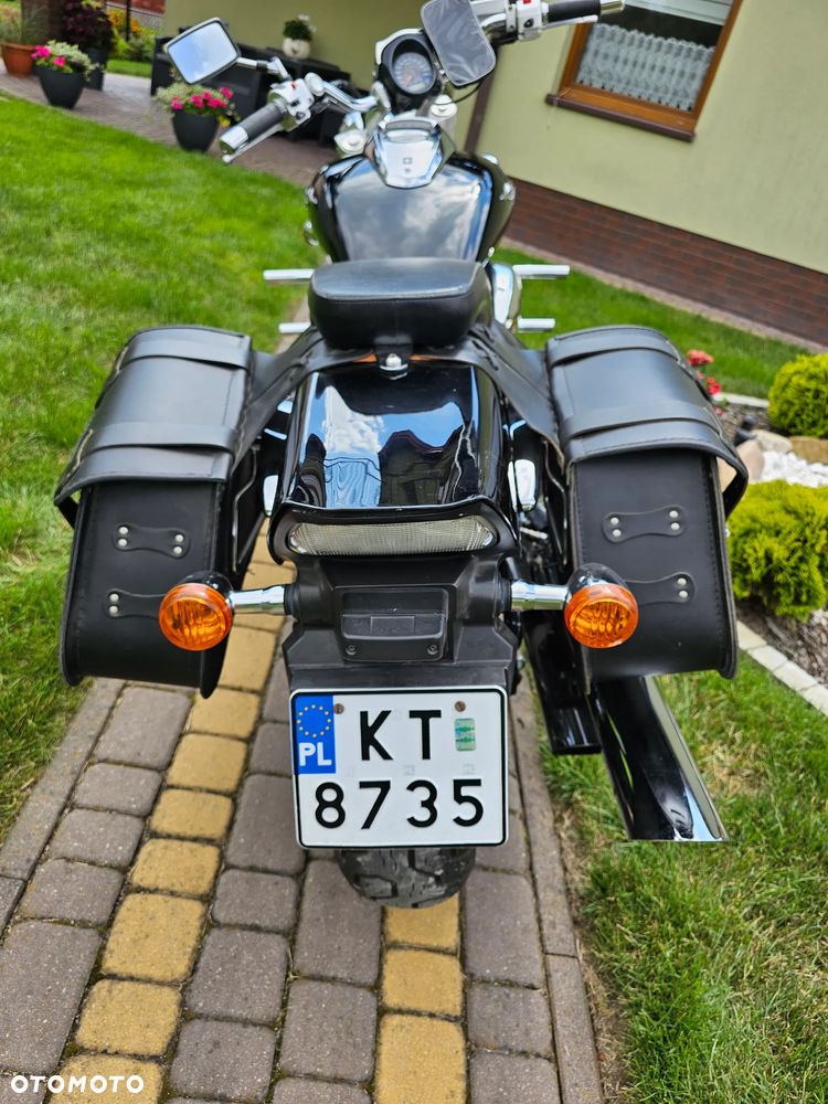 Suzuki Intruder - 2
