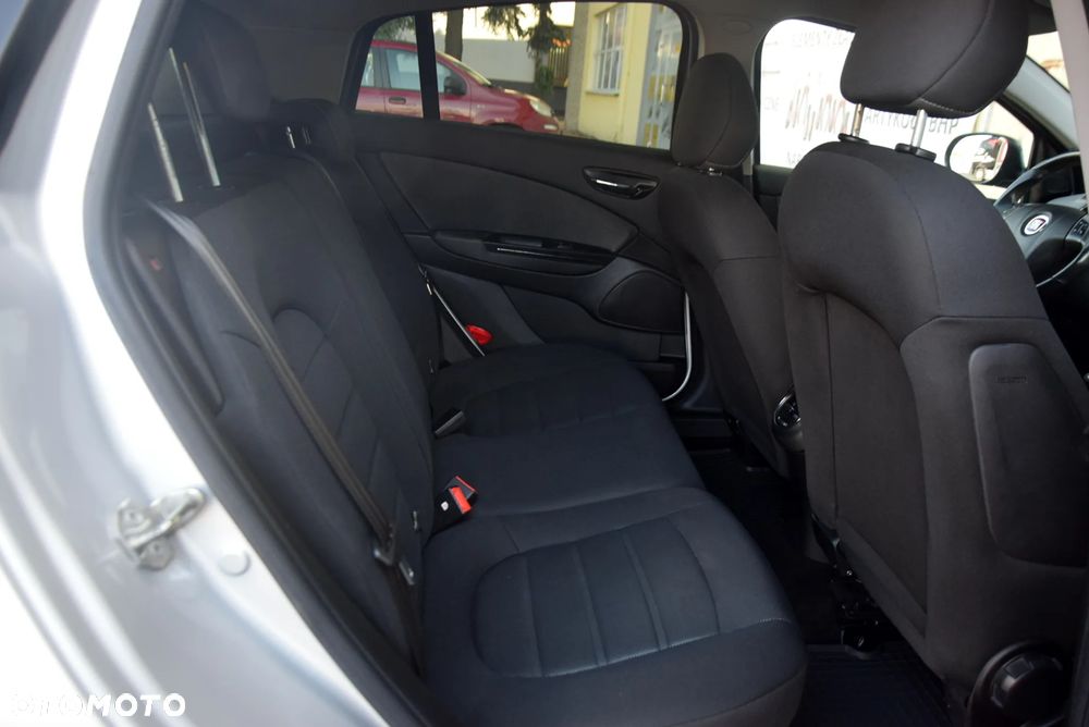 Fiat Bravo 1.4 T-JET 16V Estiva Plus - 24