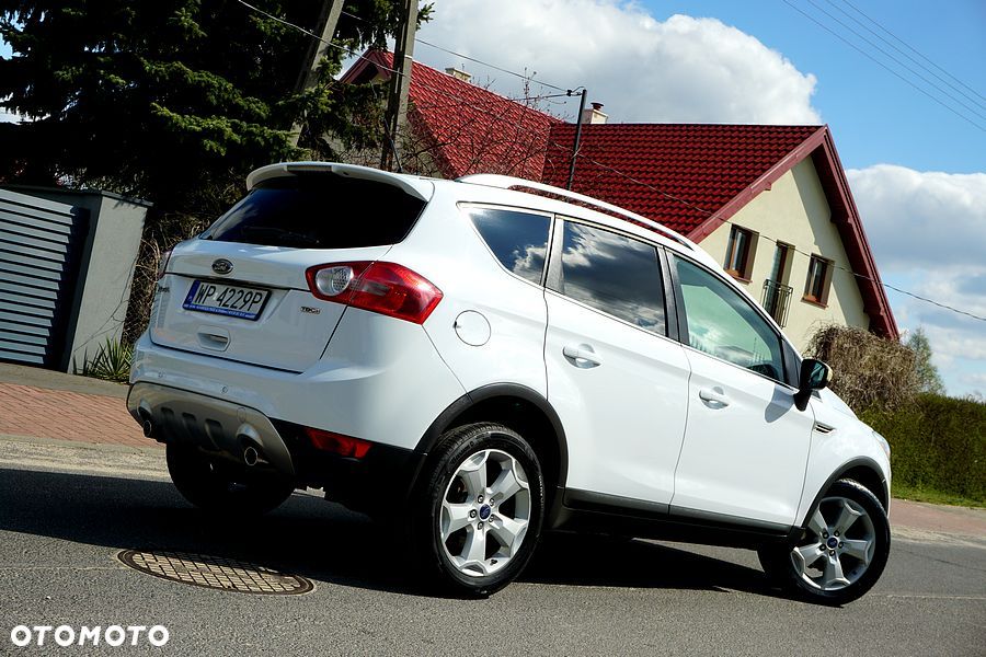 Ford Kuga 2.0 TDCi 4x4 Titanium - 3