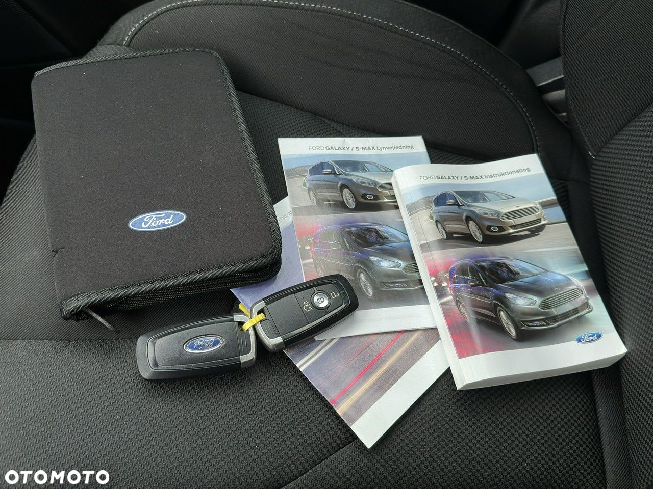 Ford S-Max 2.0 EcoBlue Titanium - 32