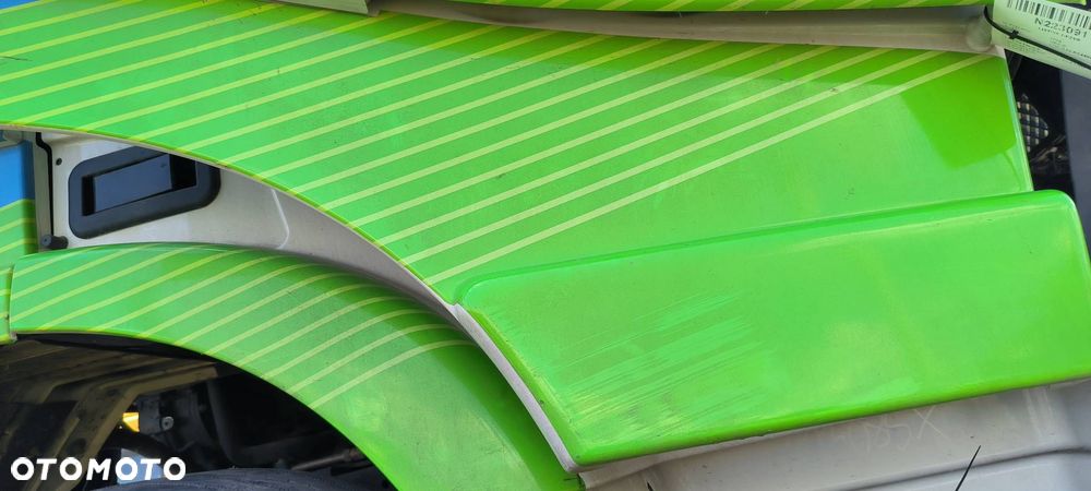 LISTWA DRZWI IVECO STRALIS AS440ST/P LNG DOLNA PRAWA - 2