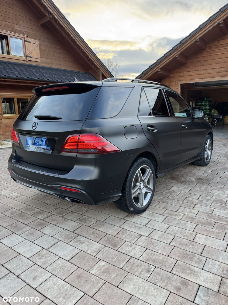 Mercedes-Benz GLE - 4