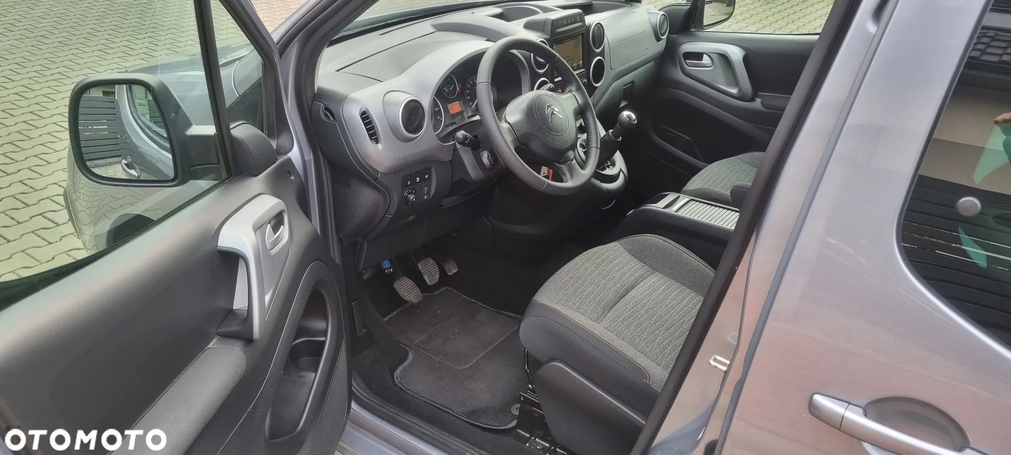 Citroën Berlingo Multispace PureTech 110 SELECTION - 12