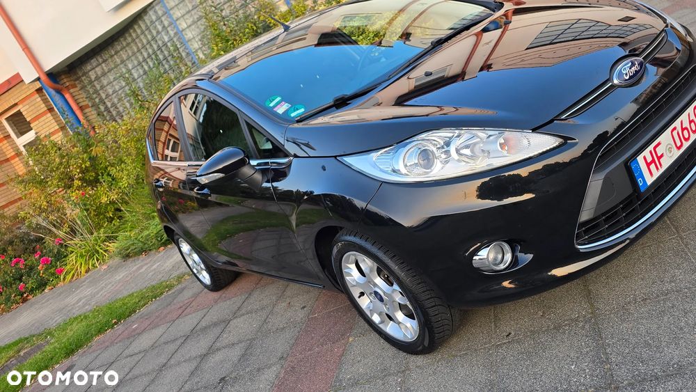 Ford Fiesta - 35
