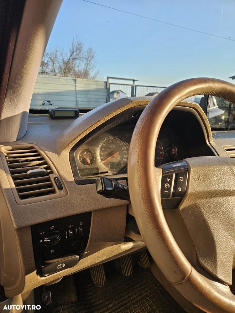 Volvo XC 90 D5 Comfort - 25