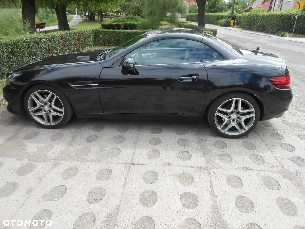 Mercedes-Benz SLC - 15