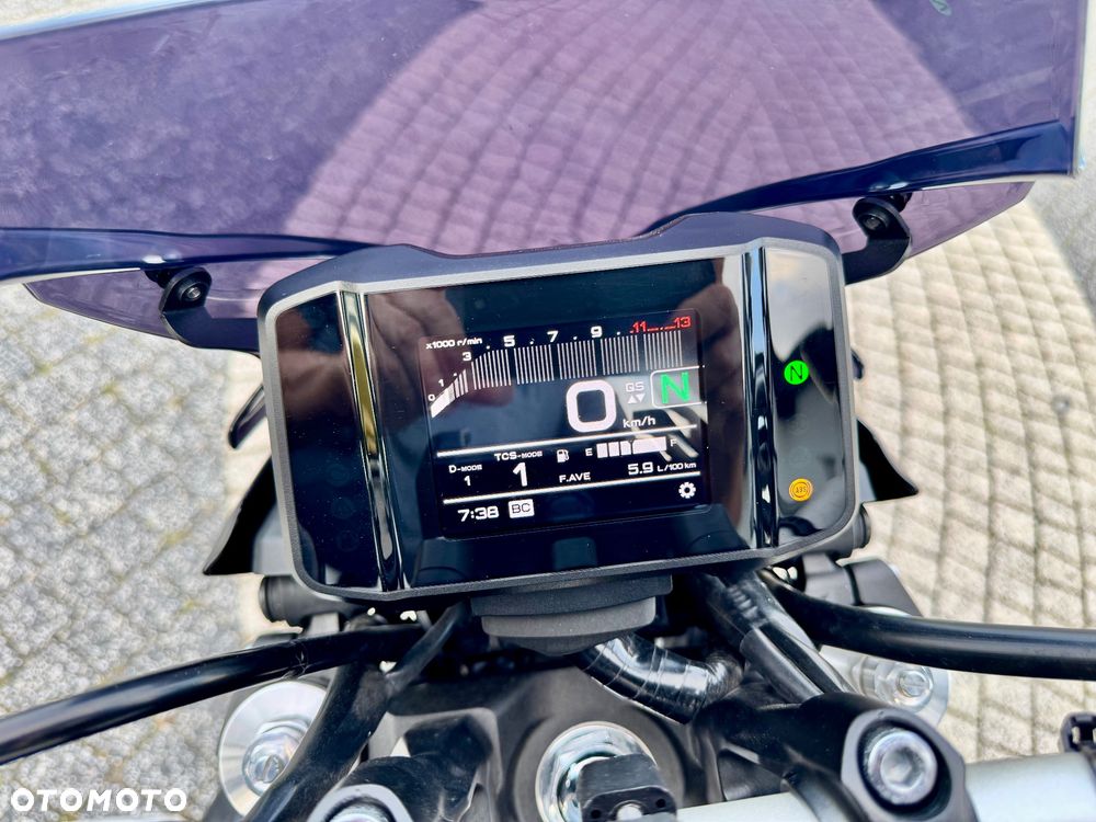 Yamaha MT - 12