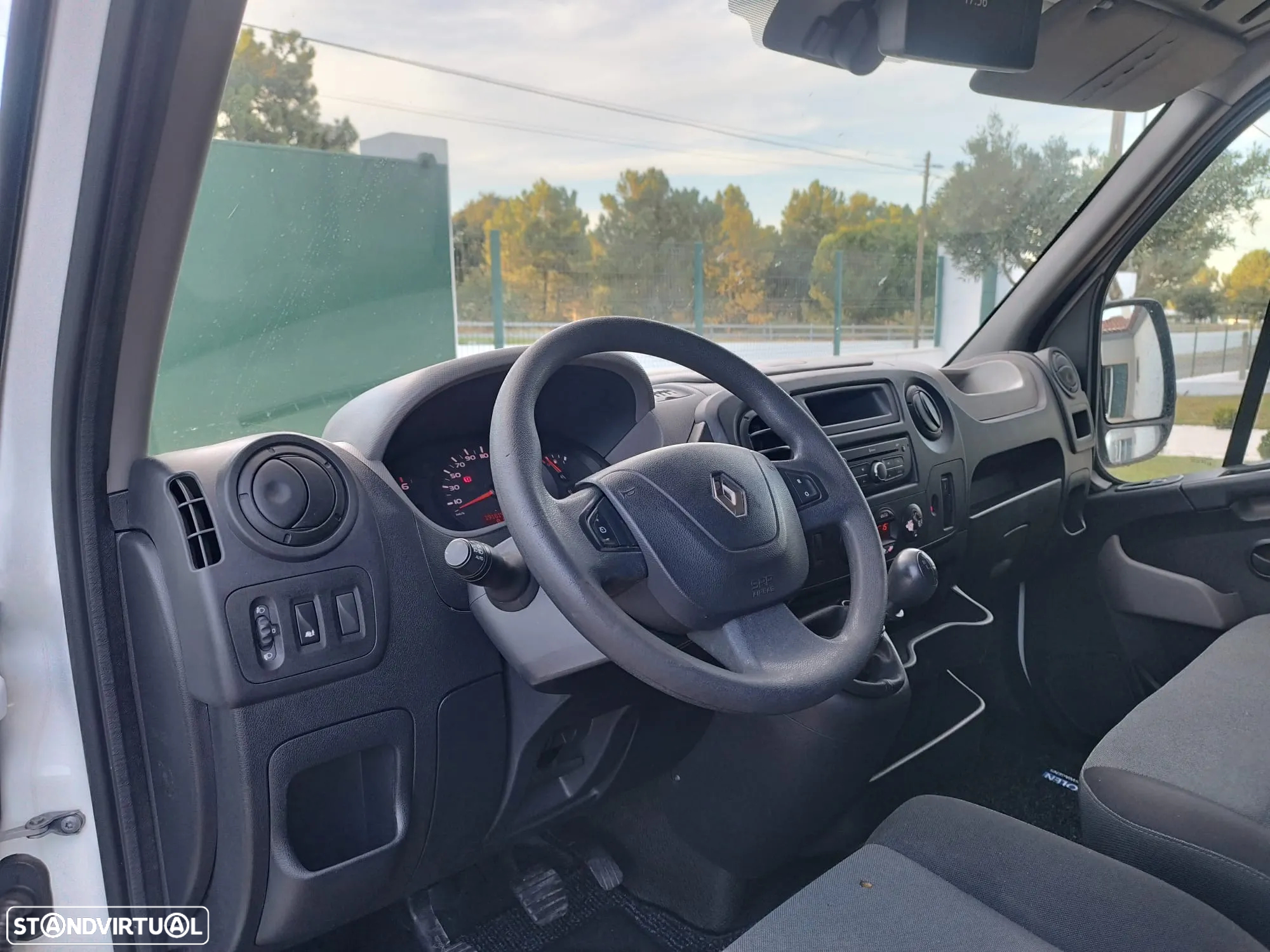 Renault Master 2.3 125 Cv L3H2 2 Portas Laterais - 16