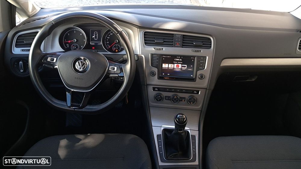 VW Golf 1.6 TDi BlueMotion Confortline - 15