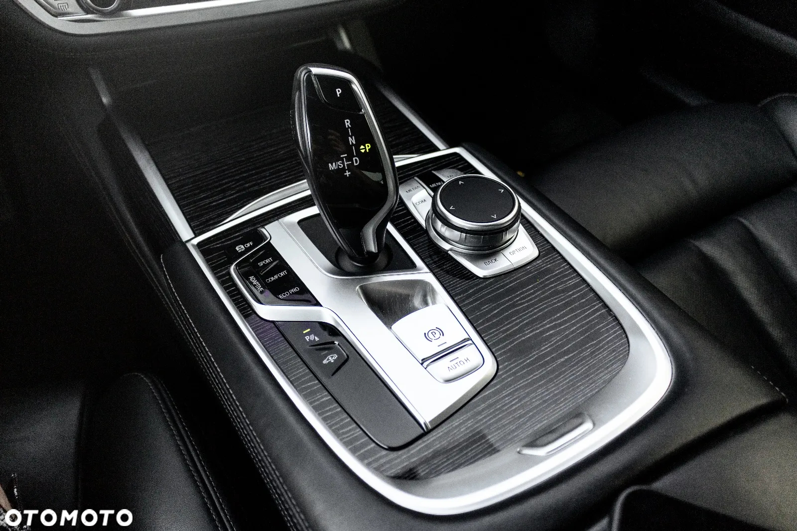 BMW Seria 7 730d xDrive sport - 33