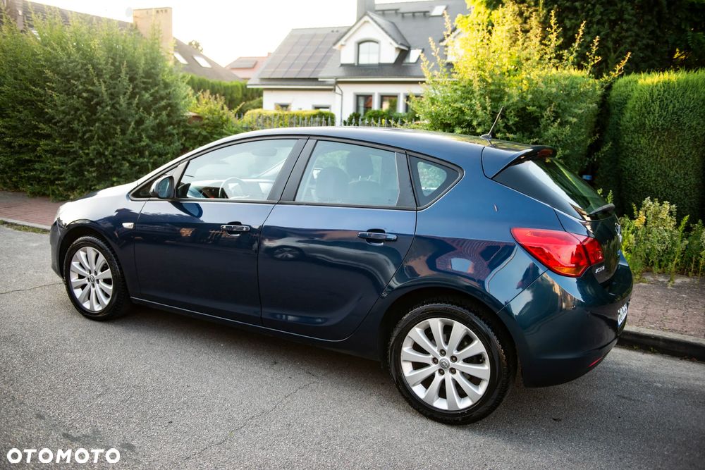 Opel Astra 1.6 ecoFLEX Start/Stop - 12
