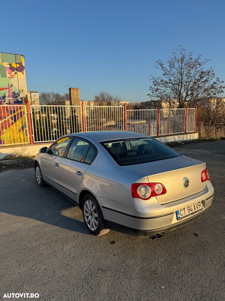 Volkswagen Passat 2.0TDI Comfortline DPF - 4
