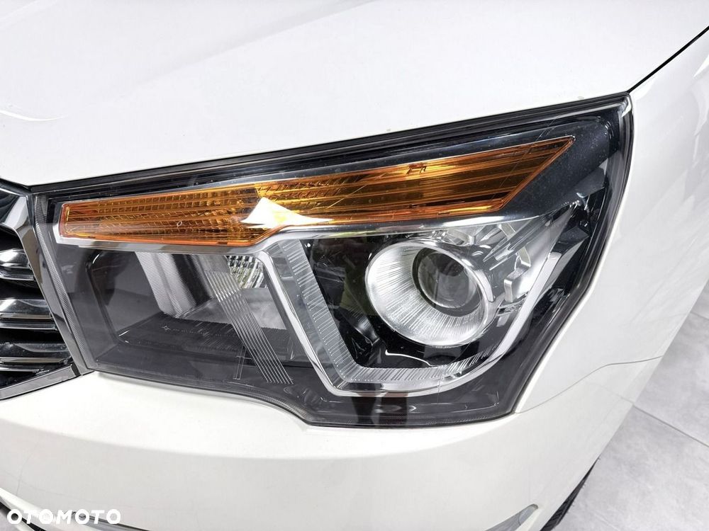 SsangYong/KGM Rodius 2.0 e-XDi200 Sapphire - 15
