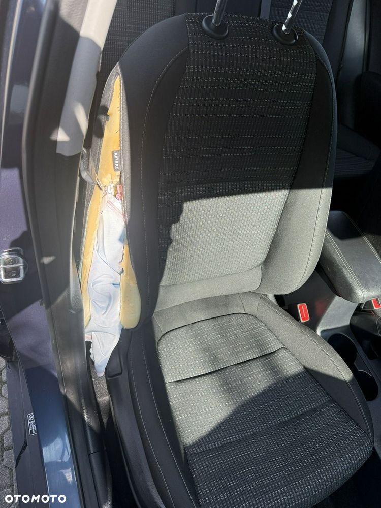 Kia Stonic - 10