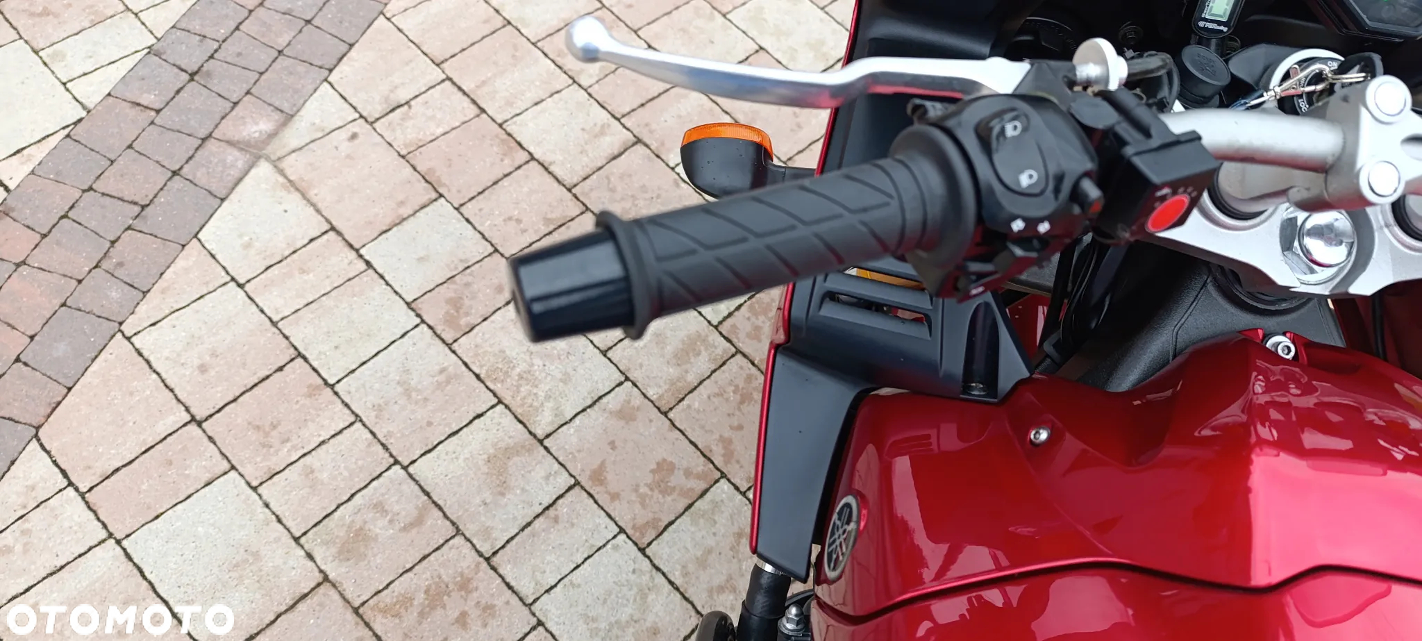 Yamaha FZ - 10