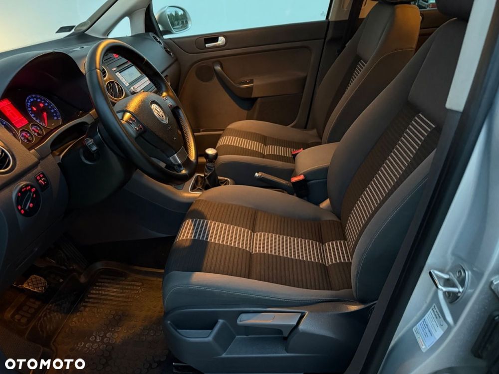 Volkswagen Golf Plus - 34