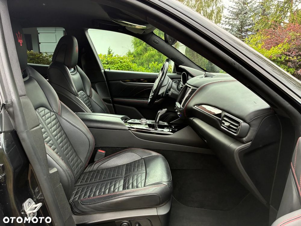Maserati Levante S Q4 GranSport - 14