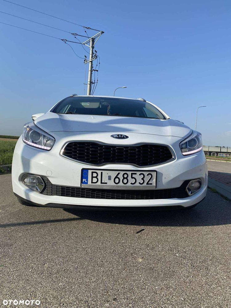 Kia Ceed - 4