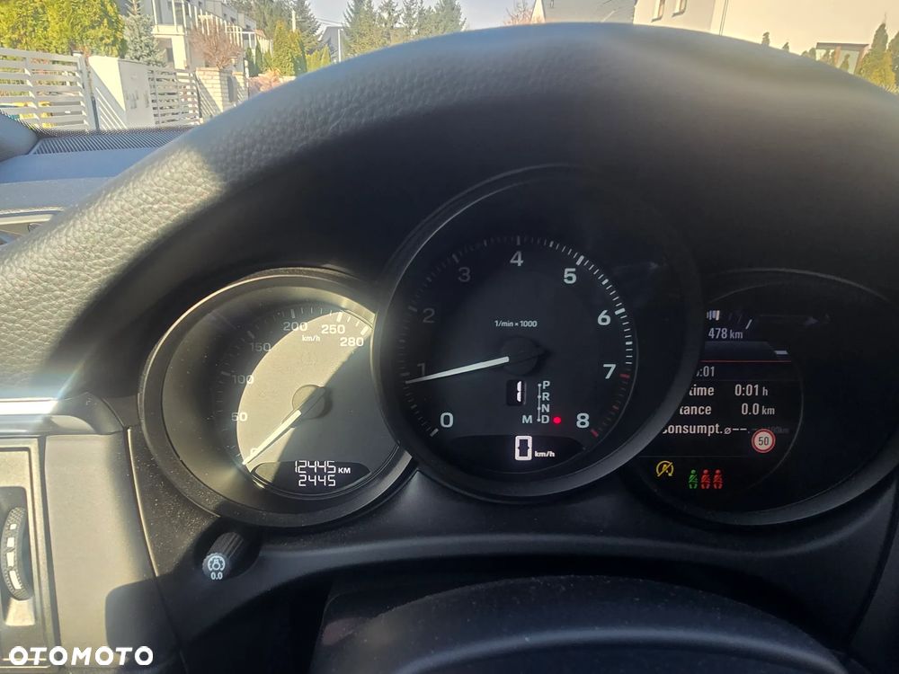 Porsche Macan Standard - 8