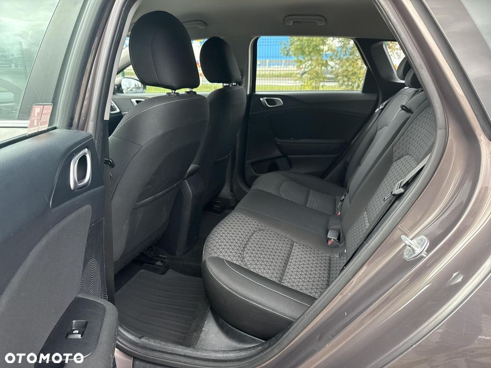 Kia Ceed 1.4 T-GDI M DCT - 14