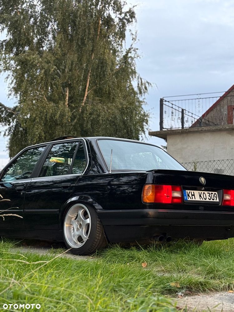 BMW Seria 3 316i - 14