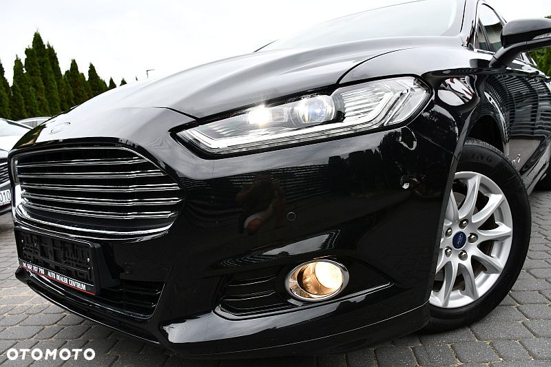 Ford Mondeo 2.0 Hybrid Titanium - 35