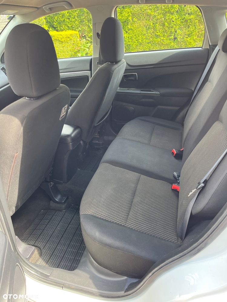 Mitsubishi ASX 1.6 Inform - 8