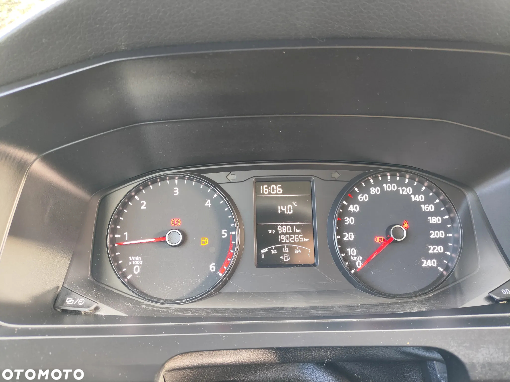 Volkswagen Transporter T6 TDI L1H2 - 12