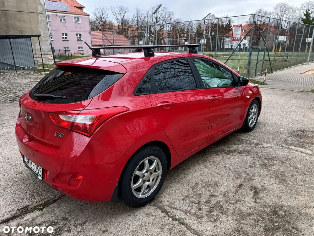 Hyundai i30 1.6 Classic + - 3