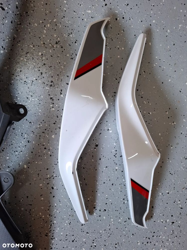 BMW S1000XR owiewka wypełnienie boczek zadupek - 2