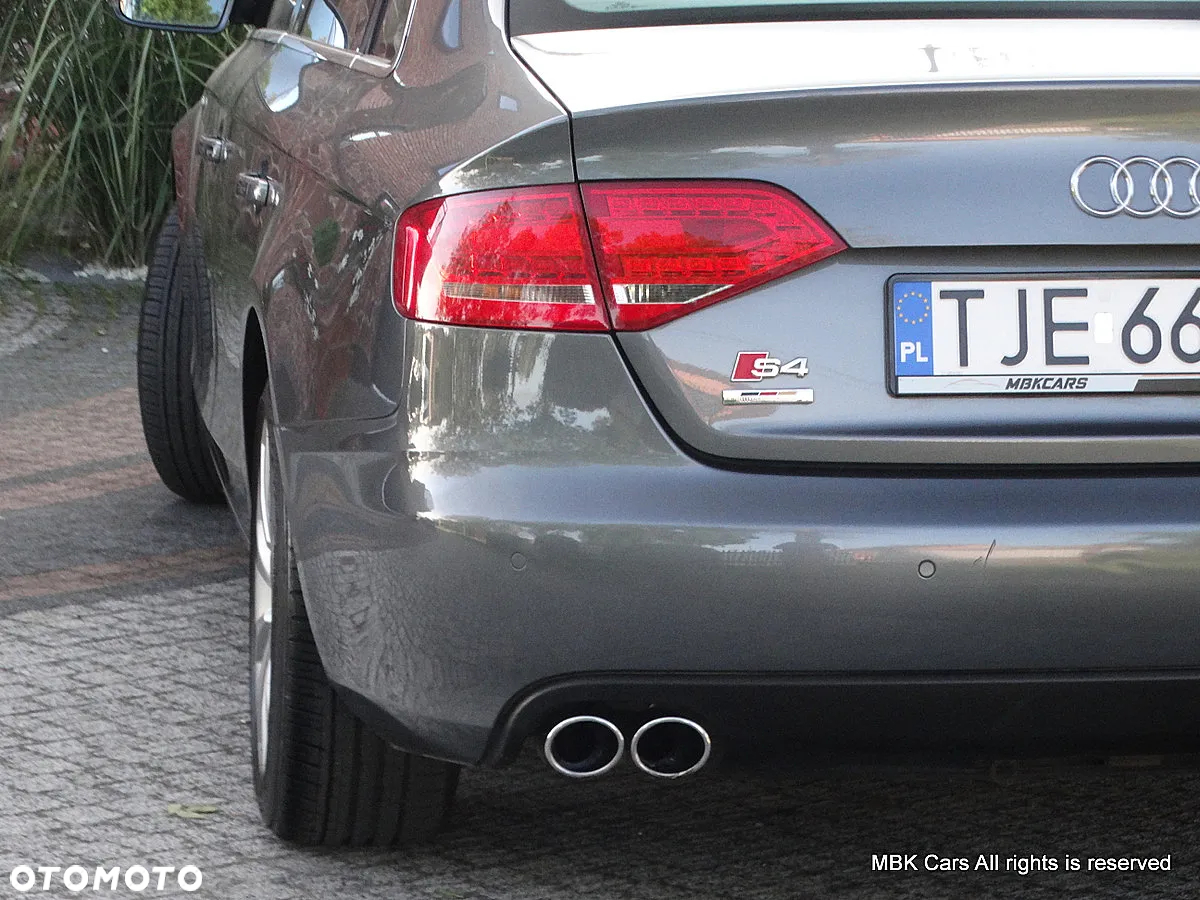 Audi A4 - 12