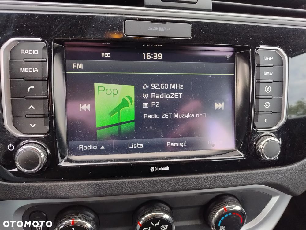 Kia Rio - 8