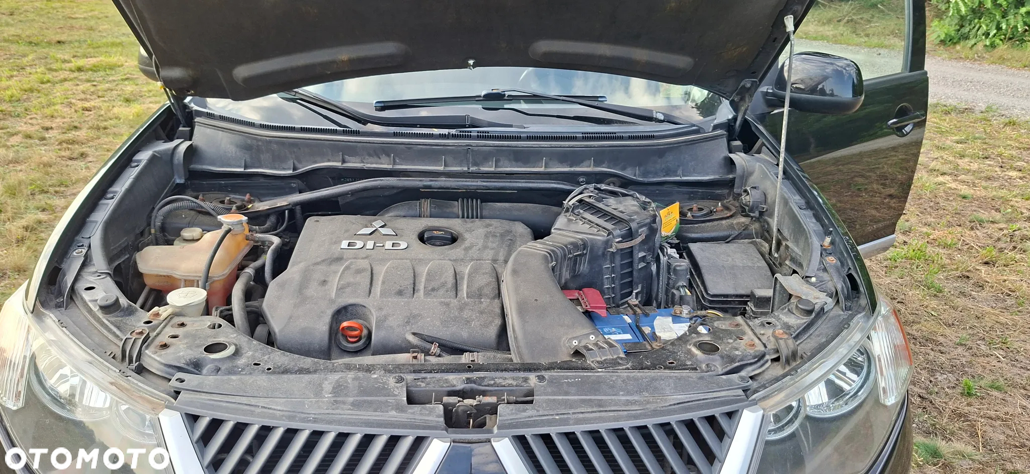 Mitsubishi Outlander - 8