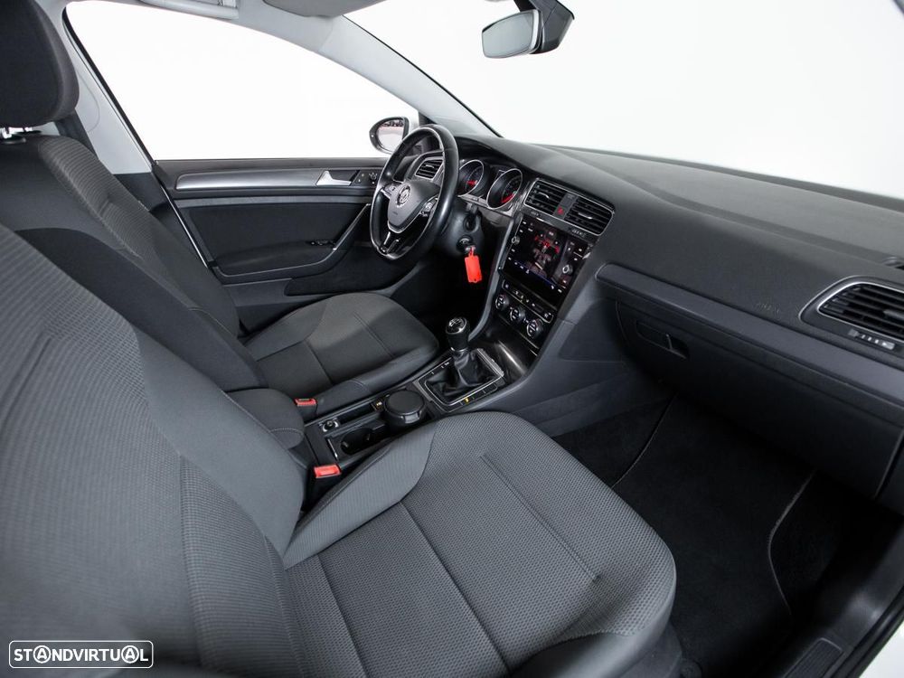 VW Golf Variant 1.6 TDi Confortline - 9