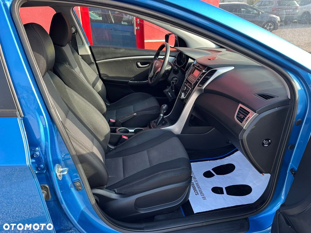 Hyundai i30 1.4 BlueDrive Classic + - 19