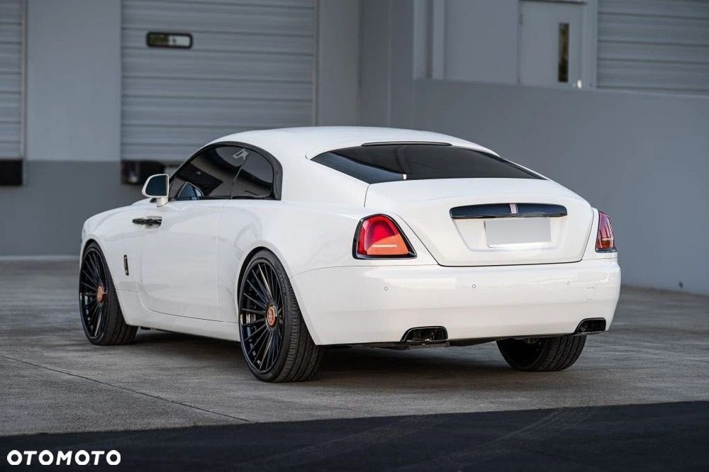 Rolls-Royce Wraith Black Badge - 4
