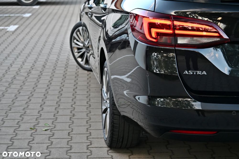 Opel Astra 1.4 T Dynamic S&S - 23