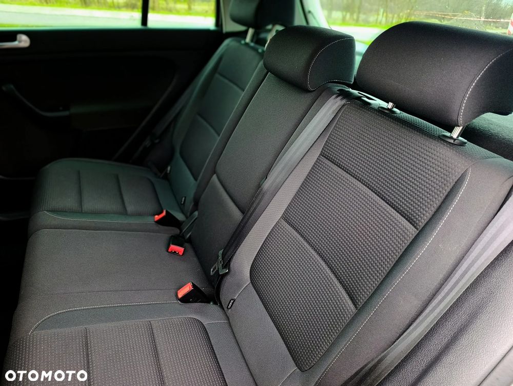 Volkswagen Golf Plus - 15