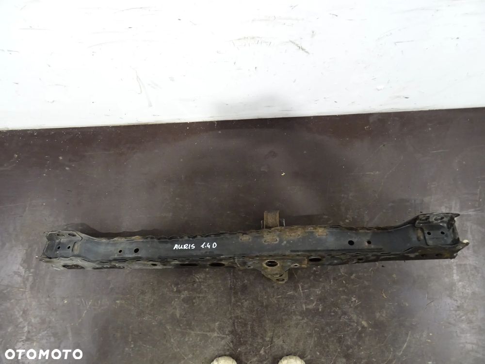 TOYOTA AURIS 06-09 1.4 D4D BELKA SILNIKA PRZÓD DOLNY - 3
