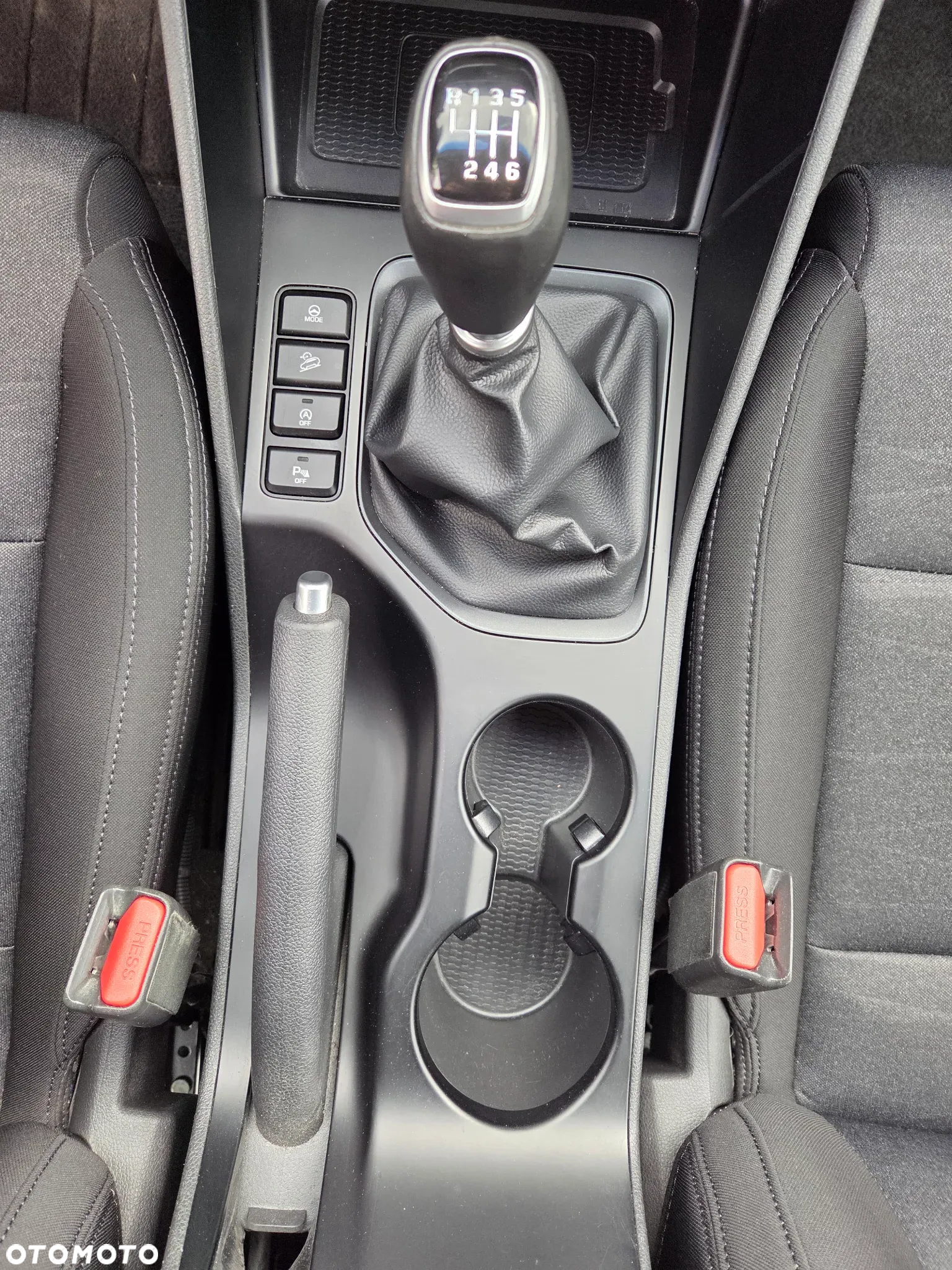 Hyundai Tucson 1.6 GDi 2WD Trend - 25