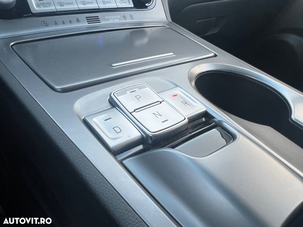Hyundai KONA Select - 16