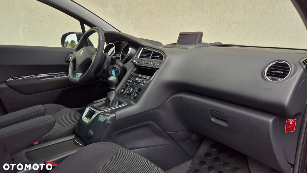 Peugeot 5008 2.0 HDi Premium + - 8