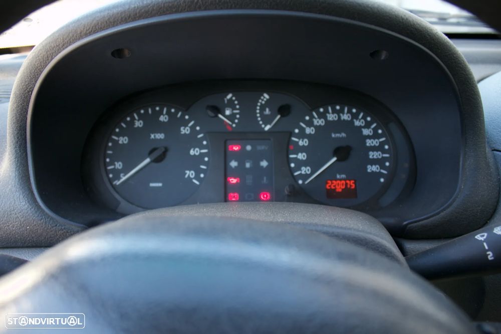 Renault Clio 1.2 - 9