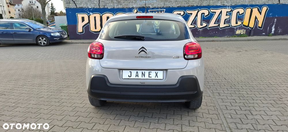 Citroën C3 Pure Tech (VTi) 82 Exclusive - 4