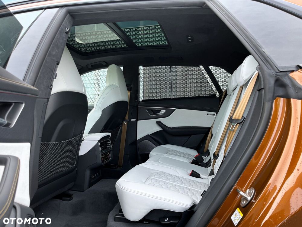 Audi RS Q8 - 23
